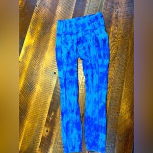 Lululemon tie-dye swirl blue leggings